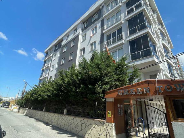 BÜYÜKÇEKMECE CREEN TOWN DA EBEVEYN BANYOLU SATILIK 3+1 DAİRE