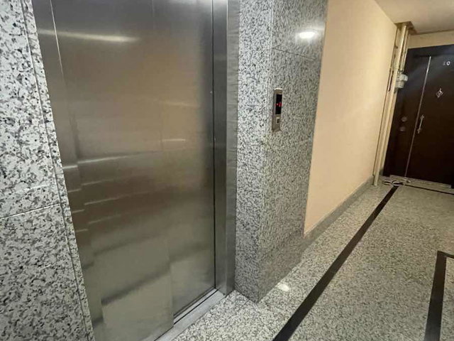 BÜYÜKÇEKMECE CREEN TOWN DA EBEVEYN BANYOLU SATILIK 3+1 DAİRE