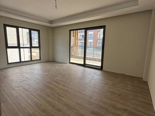SANCAKTEPE’DE BAHÇE KATI 2+1 | 2 BANYO | BALKON | MERKEZİ ISITMA (PAY ÖLÇER)