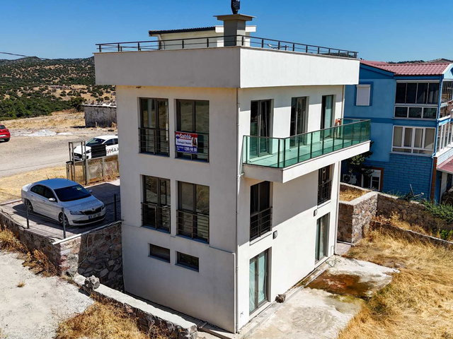 ÇANAKKALE AYVACIK PAŞAKÖY SATILIK TRIBLEKS
