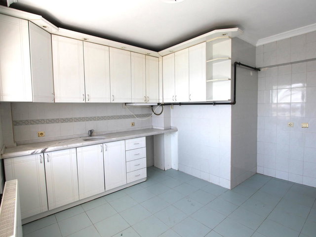 BAYRAKLI YEŞİL SİTEM PANORAMİK DENİZ MANZARALI KIRALIK 3+1 DAİRE