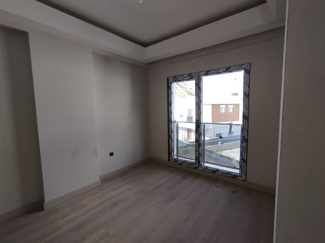 ALTINOLUK'TA HUZURLU BIR ORTAMDA 3+1 SATILIK VILLA