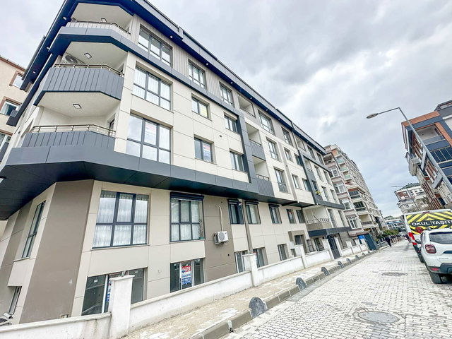 KÜÇÜKÇEKMECE CUMHURİYET KAPALI OTOPARKLI 4+1 SATILIK DUBLEKS