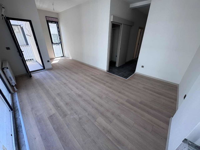 BEŞİKTAŞ IHLAMUR CADDESİN'DE SIFIR 2+1