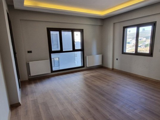 MENEMEN GAZİ MAHALLESİ NEW LİFE 3  HAVUZLU LÜKS SİTEDE FİRSAT SIFIR 3+1 DAİRE