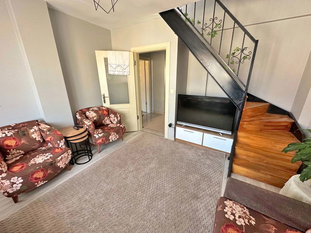 SULTANBEYLİ AHMET YESEVİDE 140M² 4+1 ÇATI DUBLEKS SATILIK DAİRE