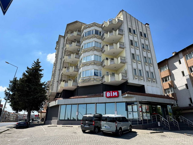 REMAX MİD'DEN KİRALIK 215 M2 DAİRE