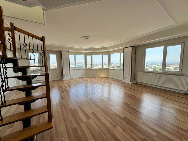 REMAX MİD'DEN KİRALIK 215 M2 DAİRE
