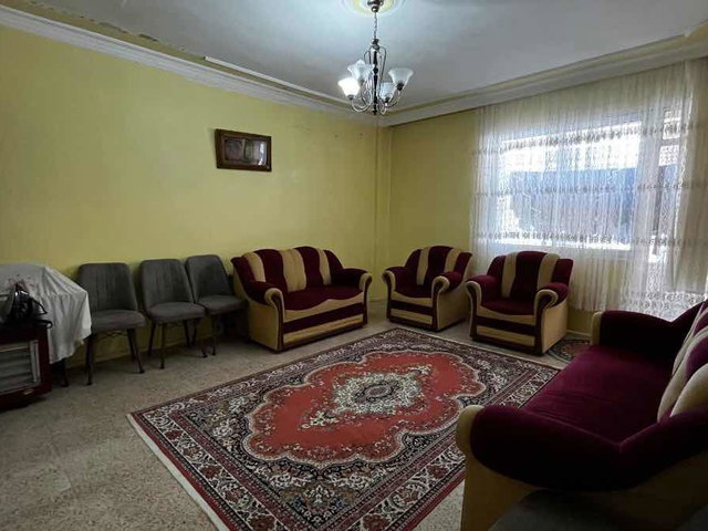 MENEMEN MERMERLI MAHALLESI'NDE MERKEZI KONUMDA 3+1 SATILIK DAIRE