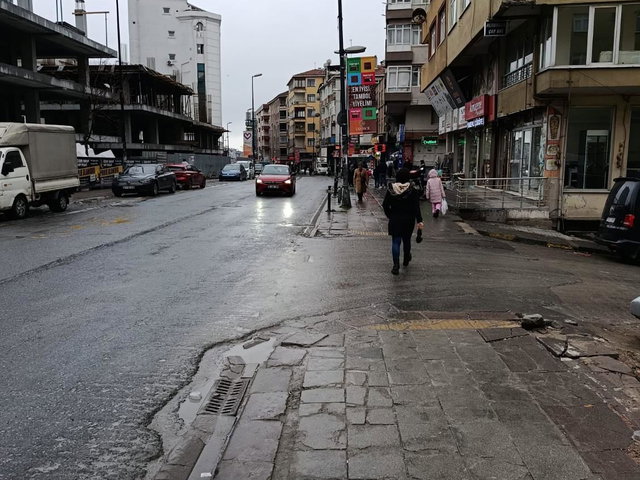 RECEP ÖZDOĞAN'DAN MAHMUTBEY CADDESİN'DE PROJE'DEN SATILIK DAİRE