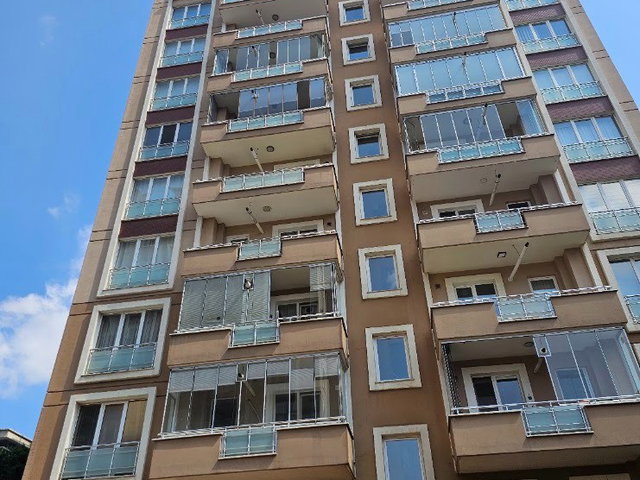 ÜMRANİYE ARMAĞANEVLER SANDRA EVLERİ’NDE HAVUZLU SİTE İÇERİSİNDE SATILIK 3+1 DAİRE