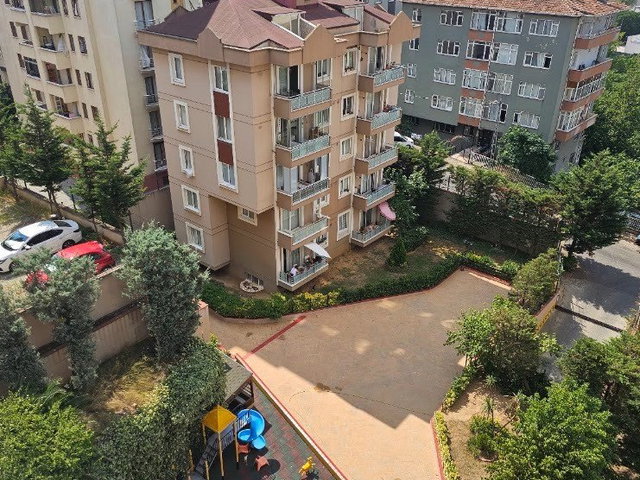 ÜMRANİYE ARMAĞANEVLER SANDRA EVLERİ’NDE HAVUZLU SİTE İÇERİSİNDE SATILIK 3+1 DAİRE