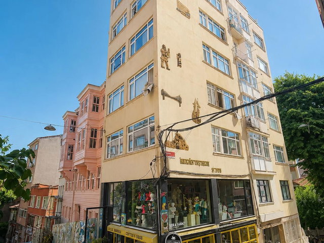 FIRUZAĞA MASUMIYET MÜZESI YAKINI GENIŞ 1+1 60 M2