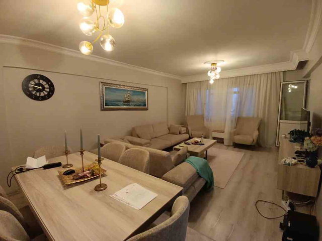 ESENYURT’TA SİTE İÇİNDE GÜNEY CEPHE 4+2 DUBLEKS | 210 M² BRÜT | KREDİYE UYGUN