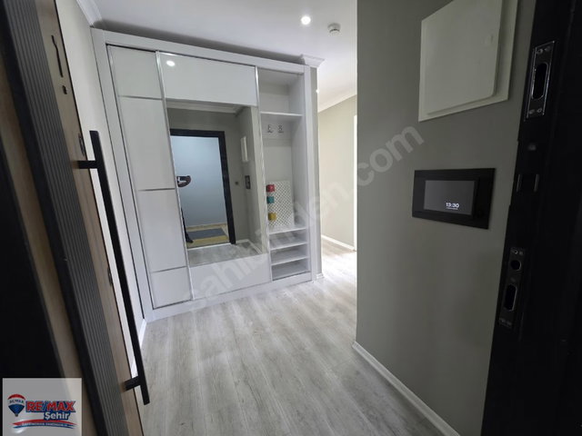 REMAX YALOVA AKYOL LOFT SİTESİNDE 5+1 KİRALIK DAİRE