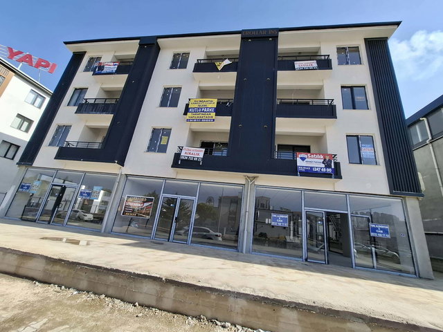 RE/MAX DEĞIŞIMDEN ATAŞEHİR KUVAI MILLIYECAD.(SUAT USTAYANI) LÜKS 1+1 DAİRE