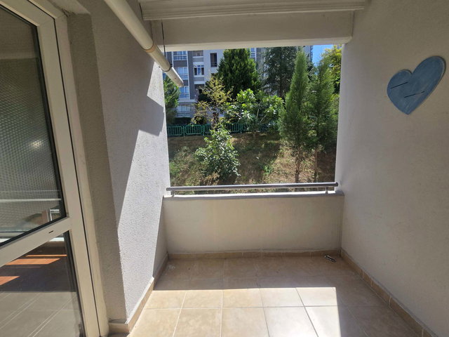 İZMİT ERENLER CEDİT KONUTLARI SATILIK 2+1 ARA KAT DAİRE