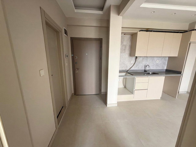 ARİFİYE HANLI BAYRAKLI KAVŞAKTA SATILIK SIFIR 1+1 DAİRE - BAHADIR EKER'DEN