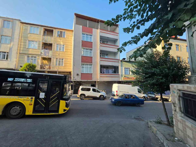 AVCILAR FİRUZKÖY YEŞİLKENT 3+1 150 M² GELİŞEN BÖLGEDE