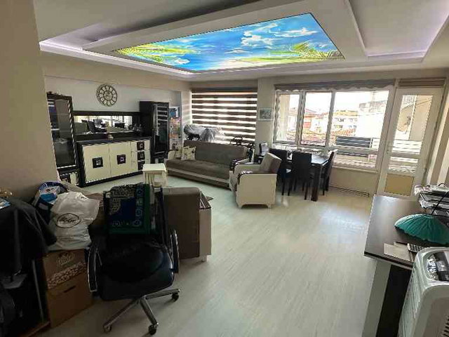 REMAX VİRA'DAN ADAPAZARI’NDA 4+1, 140 M² NET, EŞYALI, EN ÜST KAT & 3 CEPHELİ SATILIK DAİRE