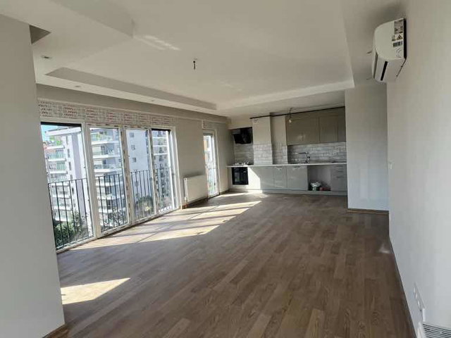 FENERYOLU’NDA BAĞDAT CADDESİNE 2. BİNA  BALKONLU 2+1  SIFIR DAİRE
