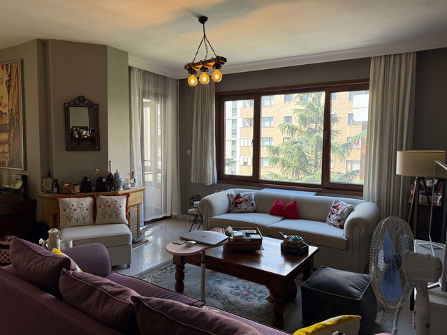 KADIKÖY SAHRAYICEDİT 3+1 123 M² NET BALKONLU ÇOK BAKIMLI GENİŞ DAİRE