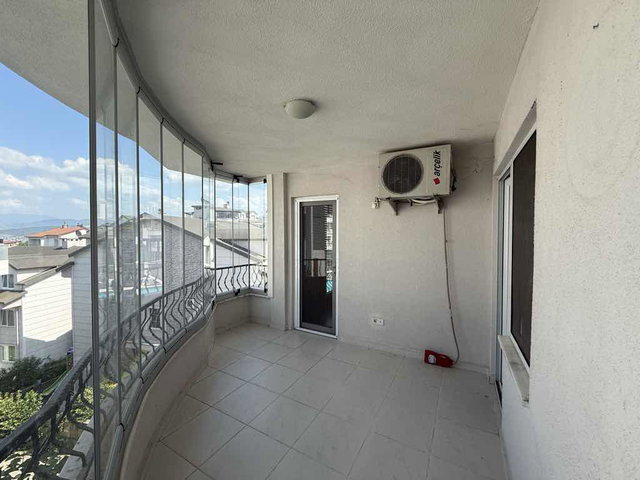 DİLEK ERCAN REMAX ÇAKRA TOPÇULAR HAVUZLU SİTEDE 4+1 KİRALIK