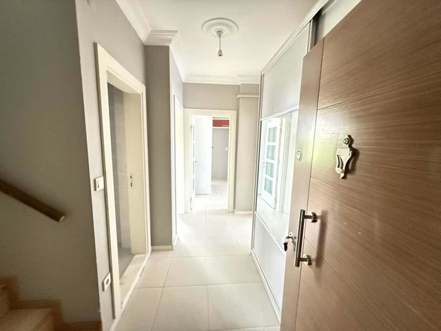 DİLEK ERCAN REMAX ÇAKRA TOPÇULAR HAVUZLU SİTEDE 4+1 KİRALIK