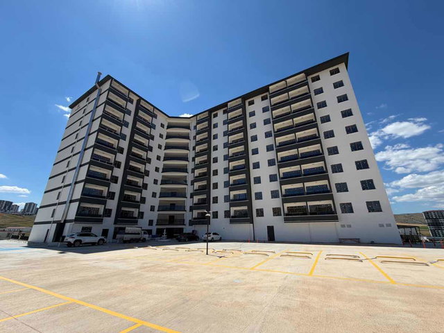 PURSAKLARDA PRESTİJLİ BİNADA VE MERKEZİ KONUMDA SATILIK DAİRE