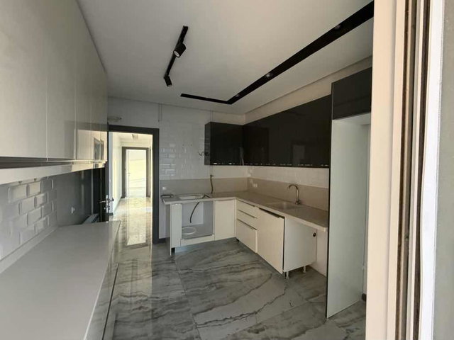 ADANA ÇUKUROVA 100. YIL MAHALLESİ’NDE
MÜKEMMEL KONUMDA SATILIK 2+1 DAIRE