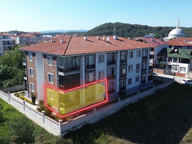 REMAX MAVI RIDVAN GEDIKTEN SAKARYA ARIFIYE CUMHURIYET MAHALLESINDE 2 YAŞINDA SATILIK 2+1 DAIRE