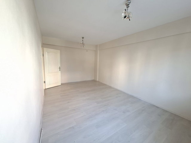 RE/MAX İNCİ'DEN PLEVNE MAH. ŞEHİT BİROL KOÇ CADDESİ’NDE 2+1 KİRALIK DAİRE