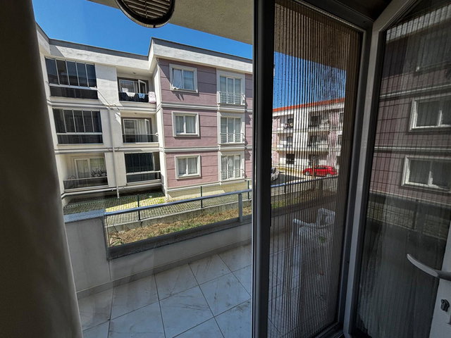 REMAXHÜR ESRA ZURNACIDAN FERİZLİ MERKEZDE 3+1 KİRALIK DAİRE