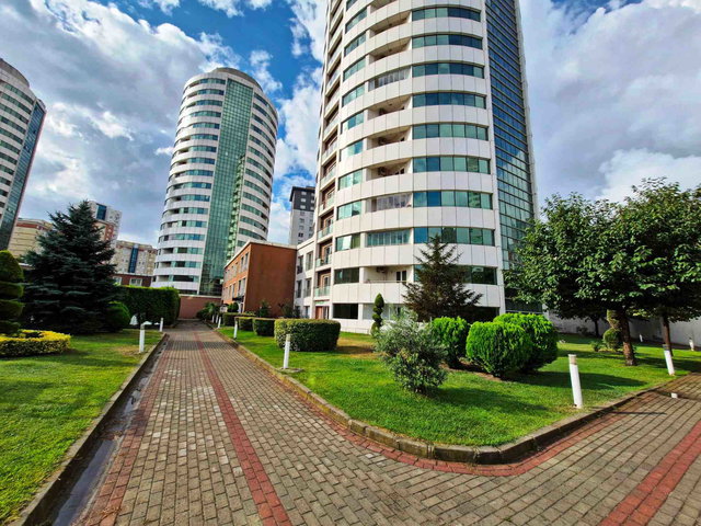 SPRADON QUARTZ SİTESİNDE BOYALI,BALKONU KAPALI 1+1 DAİRE