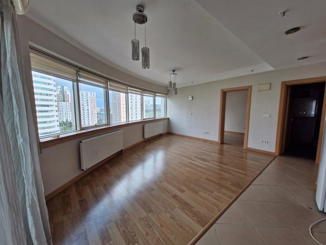 SPRADON QUARTZ SİTESİNDE BOYALI,BALKONU KAPALI 1+1 DAİRE
