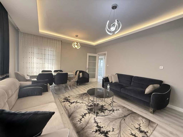 ALTINOVA GİCİK’TE 700 M² ARSA İÇERİSİNDE 4+1 LÜKS 2 KATLI SATILIK VİLLA