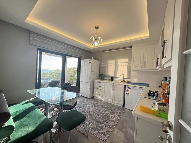 ALTINOVA GİCİK’TE 700 M² ARSA İÇERİSİNDE 4+1 LÜKS 2 KATLI SATILIK VİLLA