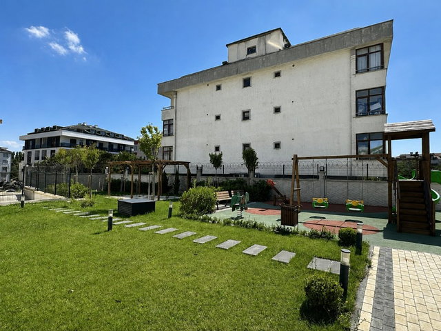 REMAX KAYADAN BUTİK SİTEDE KISMİ DENİZ MANZARALI 3+1 DAİRE