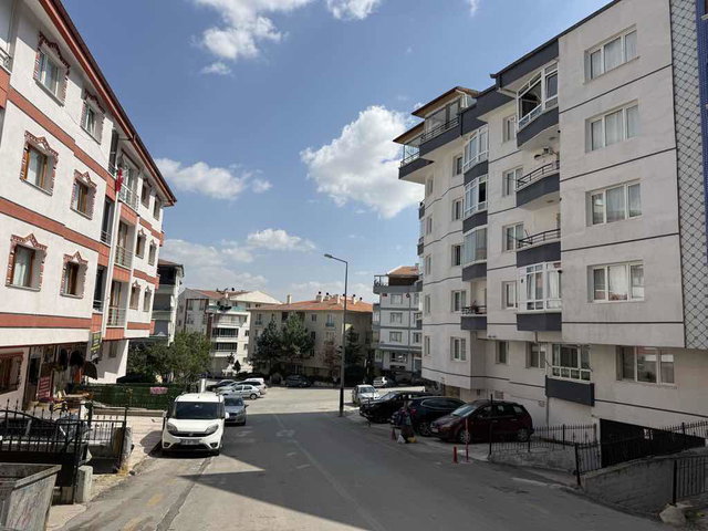 ALSANCAK MAH. GENİŞ 3+1 KİRALIK DAİRE