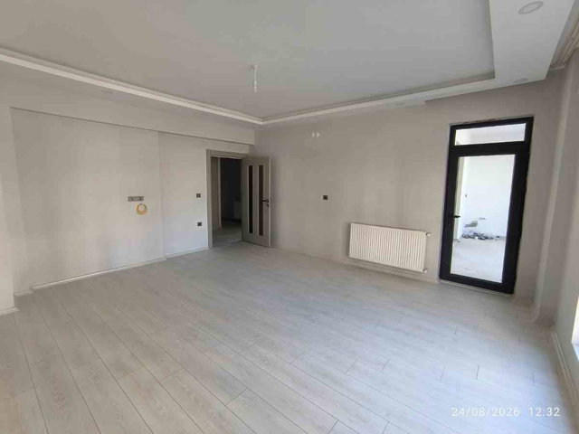RE/MAX DOĞUDAN ŞAHINKAYA(ÇAYDAÇIRA)3+1 SIFIR DAİRE SATILIKTIR