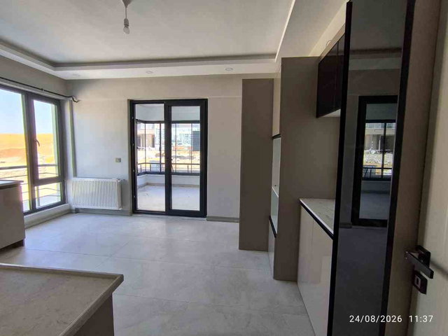 RE/MAX DOĞUDAN ŞAHİNKAYA(ÇAYDA ÇIRA)3+1 SIFIR DAİRE SATILIKTIR