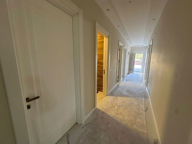 ÇAVUŞBAŞI BAKLACI MAH. 2.300M² ARAZI IÇINDE SATILIK LÜKS VILLA