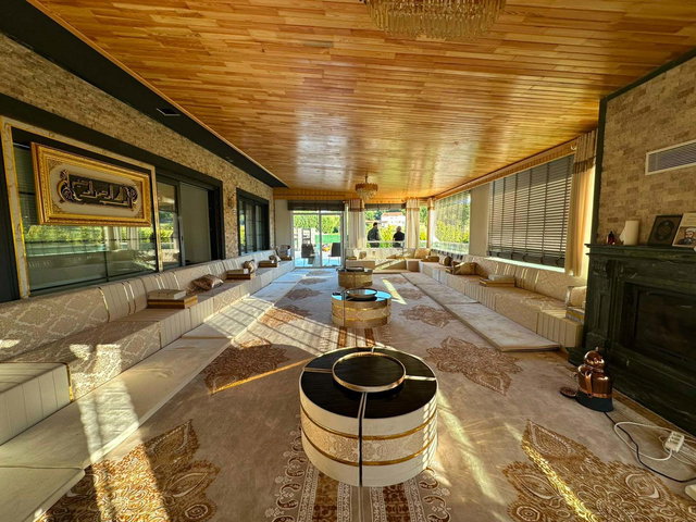 ÇAVUŞBAŞI BAKLACI MAH. 2.300M² ARAZI IÇINDE SATILIK LÜKS VILLA