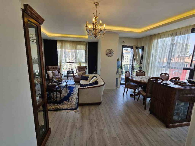 MÜKEMMEL LOKASYON SIFIR BİNA İSKANLI 2+1