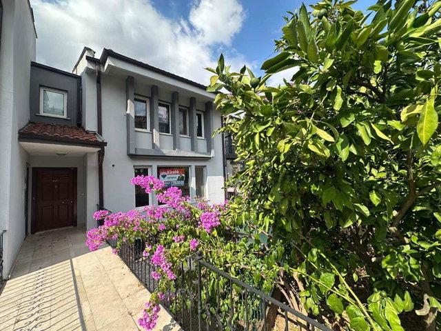 KİRALIK VİLLA REMAX MOTTO ÜMİT DOĞAN DAN