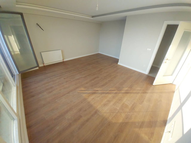 ÜSKÜDAR HAREM'DE BOĞAZ VE TARİHİ YARIMADA MANZARALI 2+1 SATILIK