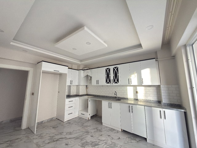 REMAX DOĞU ULUKENT MAH ARA KAT SATILIK LÜX 3+1 DAİRE