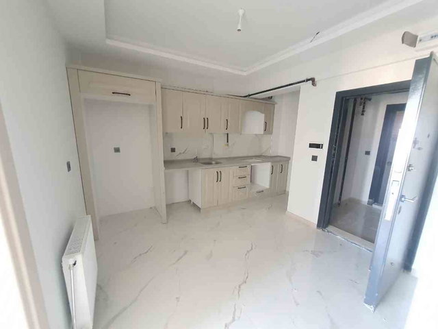 REMAX DOĞU'DAN ATAŞEHR MERKEZİ KONUM NET 65 M² SATILIK 2+0 DAİRE