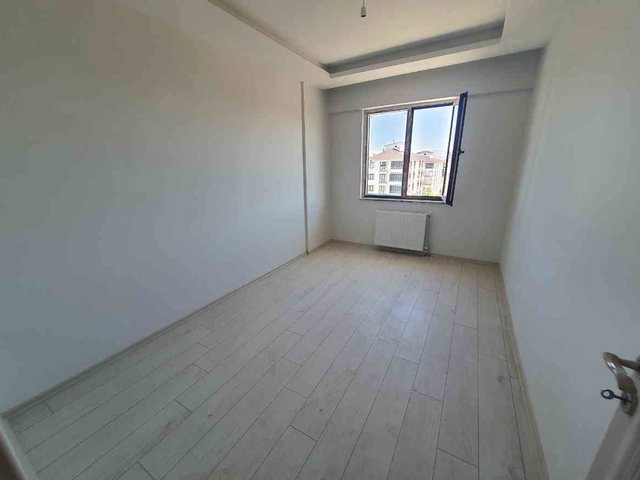 REMAX DOĞU'DAN ATAŞEHR MERKEZİ KONUM NET 65 M² SATILIK 2+0 DAİRE