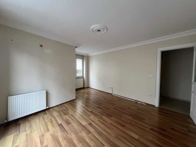 MALTEPE’DE DOĞU-GÜNEY CEPHELİ 2+1 | BALKONLU | BOŞ | DOĞALGAZ KOMBİLİ